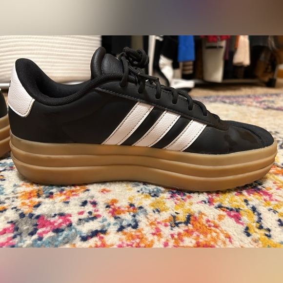 Adidas VL Court Bold Shoes - 8.5 - Picture 8 of 10